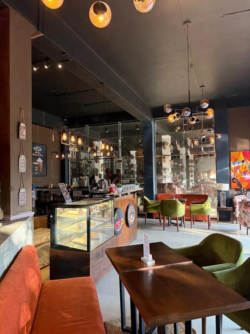 Island Tea Co. Ceylon Coffee Club Pinnawala Outlet location